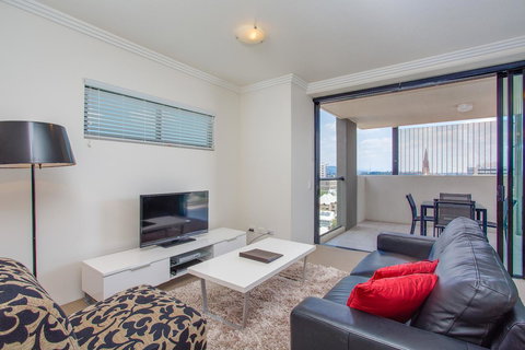 Republic Apartments Brisbane City - Palm Beach Accommodation 9