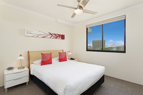 Republic Apartments Brisbane City - Palm Beach Accommodation 5