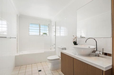 Nautilus On The Hill - Airlie Beach - Palm Beach Accommodation 24
