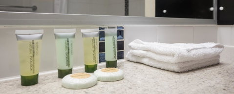 Sunshine Tower Hotel - Palm Beach Accommodation 14