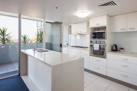 Oxygen Apartments - Palm Beach Accommodation 4