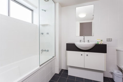 Oxygen Apartments - Palm Beach Accommodation 12
