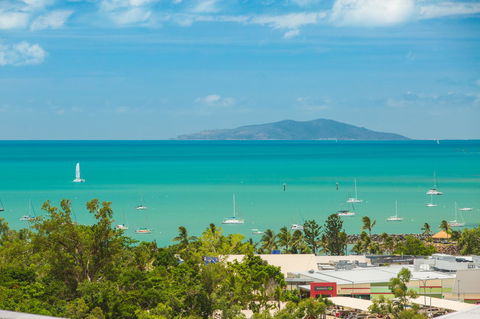 Azure Sea Whitsunday Resort - Palm Beach Accommodation 39