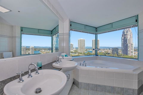 The Waterford On Main Beach - Palm Beach Accommodation 25