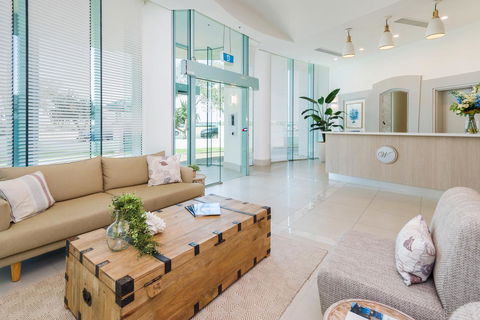 The Waterford On Main Beach - Palm Beach Accommodation 13