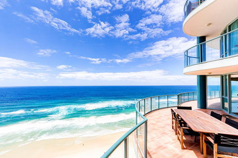 The Waterford On Main Beach - Palm Beach Accommodation 0