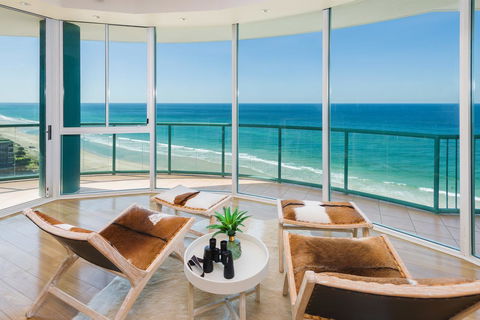 The Waterford On Main Beach - Palm Beach Accommodation 1