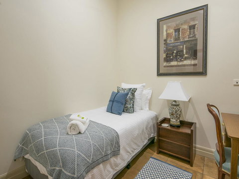 The Guesthouse Maleny - Palm Beach Accommodation 26