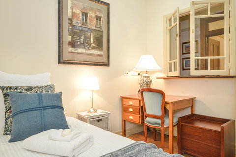 The Guesthouse Maleny - Palm Beach Accommodation 13