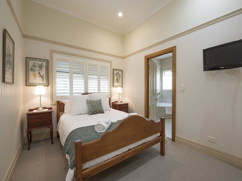 The Guesthouse Maleny - Palm Beach Accommodation 12