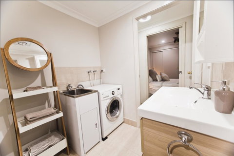 Shasta Place - Palm Beach Accommodation 18