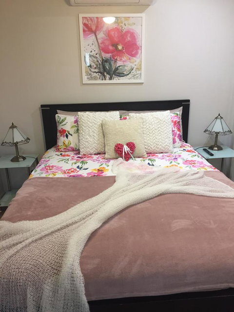 Shasta Place - Palm Beach Accommodation 1