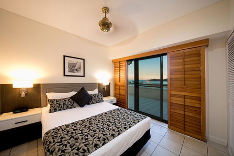 Portside Whitsunday Luxury Holiday Apartments - Palm Beach Accommodation 19