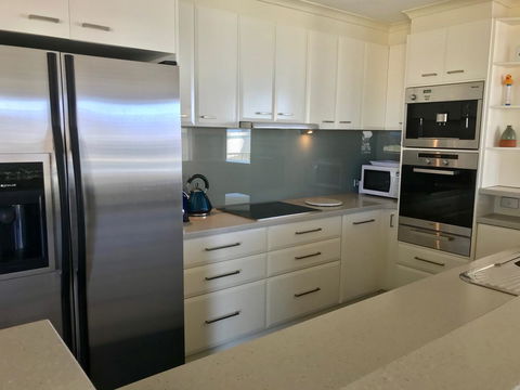 Rainbow Bay Resort Holiday Apartments - Palm Beach Accommodation 10