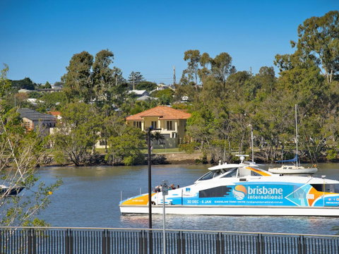 Anville Court - Palm Beach Accommodation 11