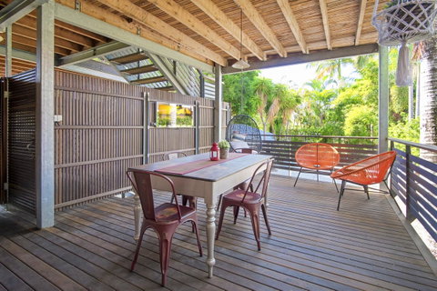 Anville Court - Palm Beach Accommodation 17