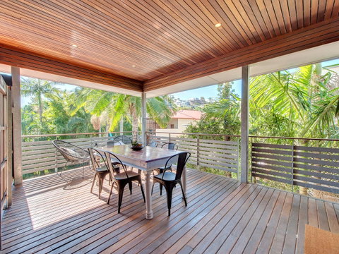 Anville Court - Palm Beach Accommodation 2