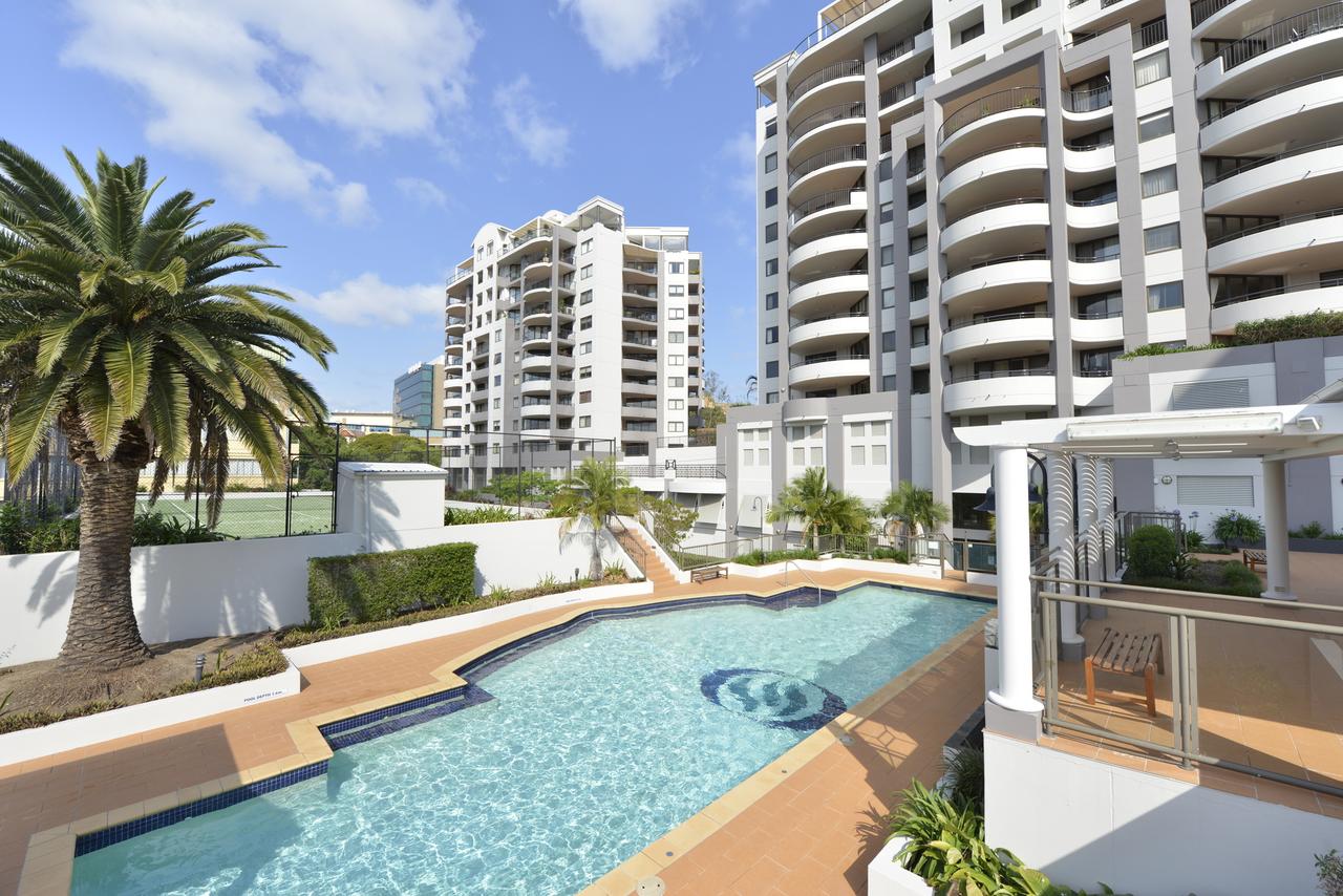 Auchenflower QLD Palm Beach Accommodation