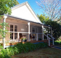 Curtis Falls Cottage - Palm Beach Accommodation