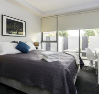 Well-Appointed 3 Bedroom 2 Bath Parking  Pool - Palm Beach Accommodation