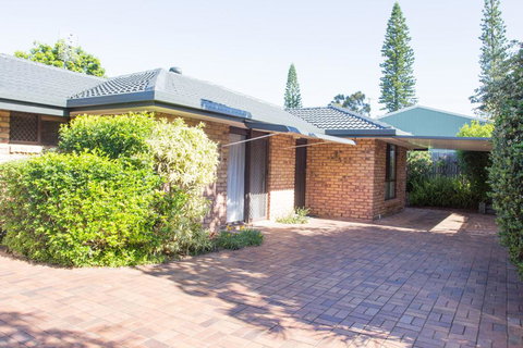 Wellington Parade 1/15a, Shelly Beach, Caloundra - Palm Beach Accommodation 1