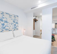 West End Executive Suite on the Brisbane River. - Palm Beach Accommodation