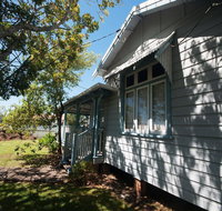 Where the River Runs - Palm Beach Accommodation