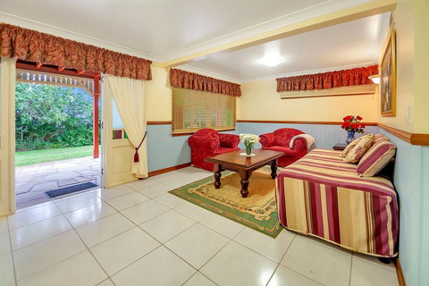 Williams Lodge - Palm Beach Accommodation 3