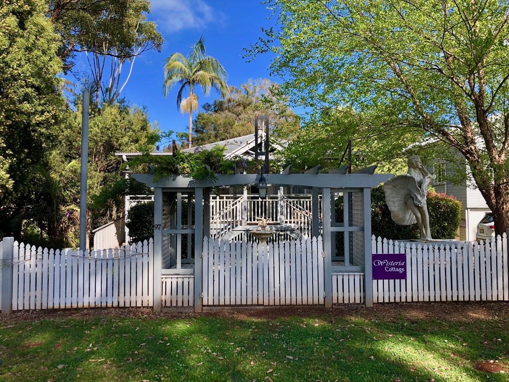 Tamborine Mountain QLD Palm Beach Accommodation