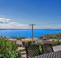 Yenangoon - Walking together Corlette - Palm Beach Accommodation