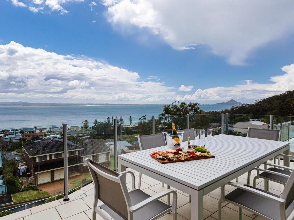 Corlette NSW Palm Beach Accommodation