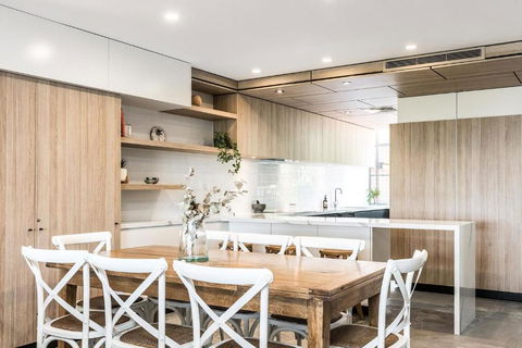 A Perfect Stay - 11 James Cook Apartments - Palm Beach Accommodation 4