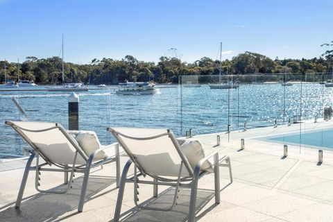 Affordable Riverfront, Pool, Private Pontoon - Palm Beach Accommodation 1