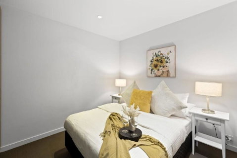 A 2BR Apt With City Views Next To Southern Cross - Palm Beach Accommodation 4