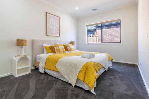 A Cosy 5Beds House In The Clyde - Palm Beach Accommodation 4