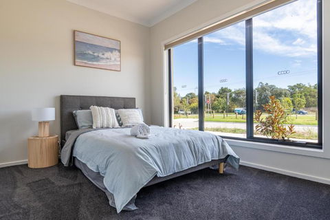A Cosy 5Beds House In The Clyde - Palm Beach Accommodation 3