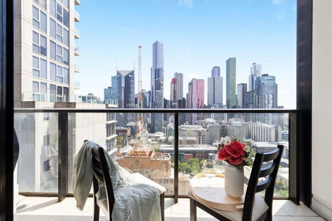 A Cozy 2BR Apt Near Melbourne Central City Views - Palm Beach Accommodation 2