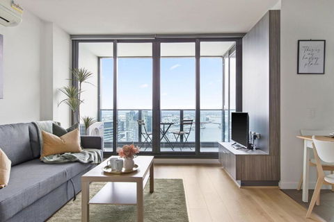 A Cozy 2BR Apt With Harbour Views FREE Parking - Palm Beach Accommodation 2