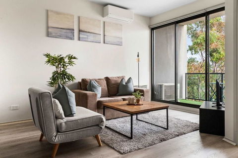 A Cozy & Modern Apt Near To Flemington Races - Palm Beach Accommodation 0