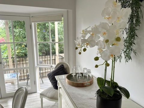 A Gem Hidden In Middle Camberwell - Palm Beach Accommodation 2