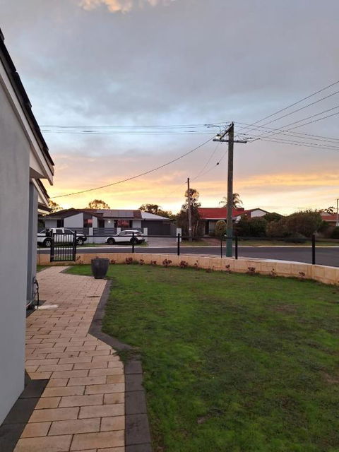 A Haven In Gosnells - Palm Beach Accommodation 1