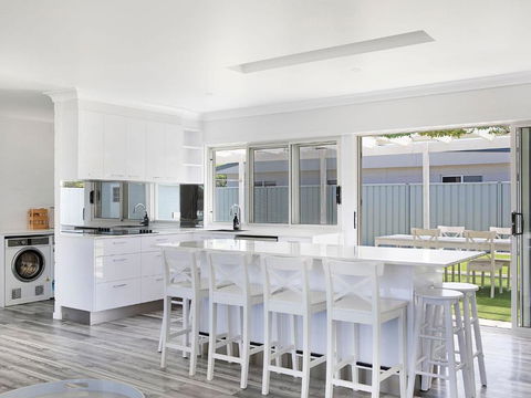 A Little Beach Haven - Palm Beach Accommodation 1