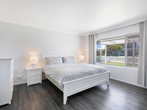 A Little Beach Haven - Palm Beach Accommodation 3