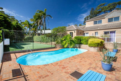 A Little Jewel By The Sea - Palm Beach Accommodation 1