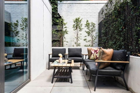 A Lux 3BR Townhouse In South Yarra FREE Parking - Palm Beach Accommodation 4