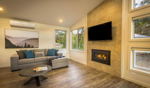 A Pear Tree Loft - Palm Beach Accommodation 2