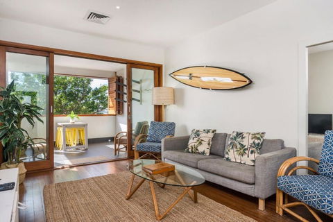 A Perfect Stay - Quiksilver Apartments The Wreck - Palm Beach Accommodation 1