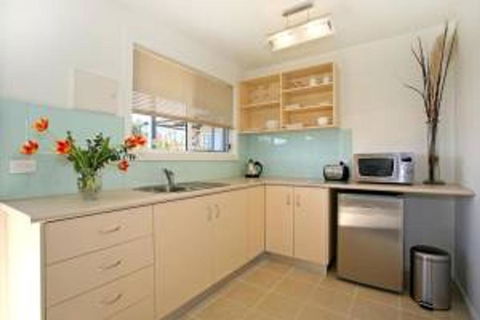A River Bed - Palm Beach Accommodation 3