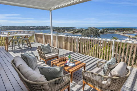 A Short Time - Palm Beach Accommodation 0
