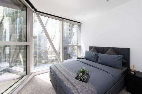 A Spacious & Lux Apt For 5 Next To Southern Cross - Palm Beach Accommodation 0